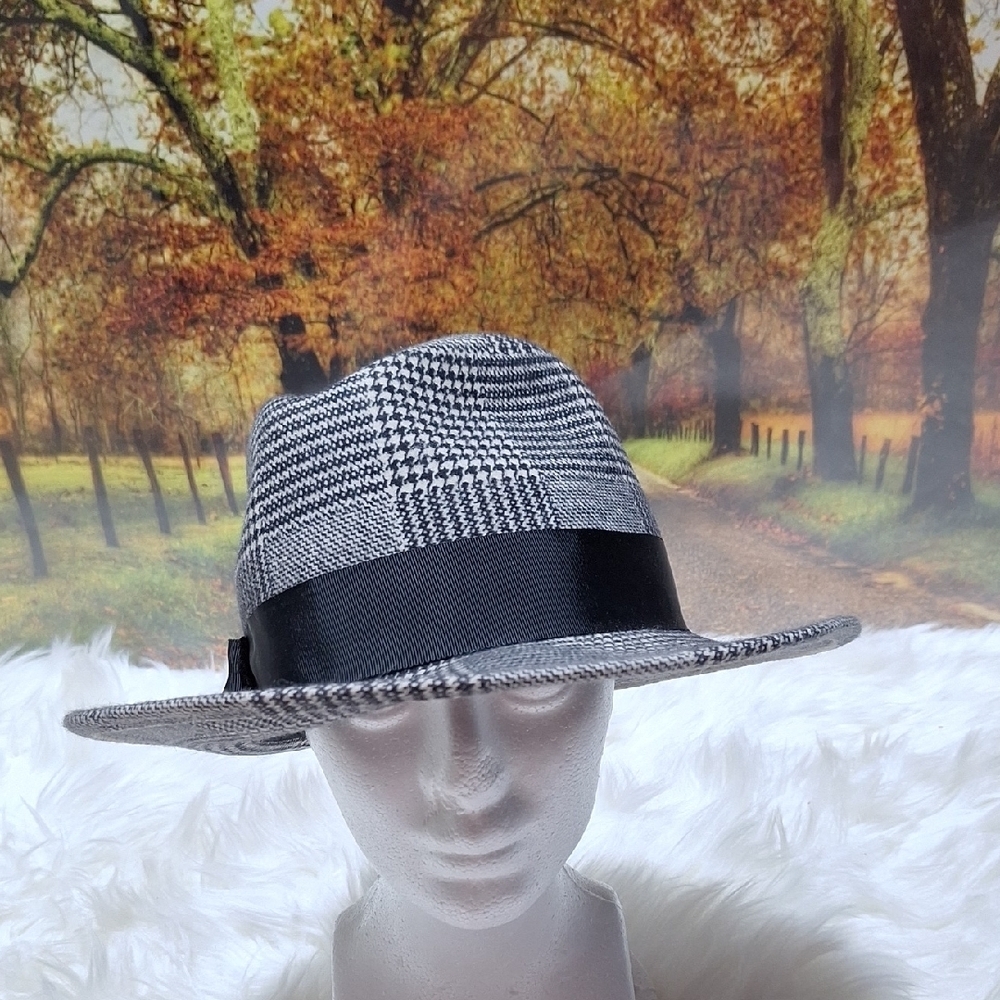 NWT Kate Spade Black and White Hat - Picture 2 of 7